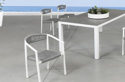 Breezeway Dining